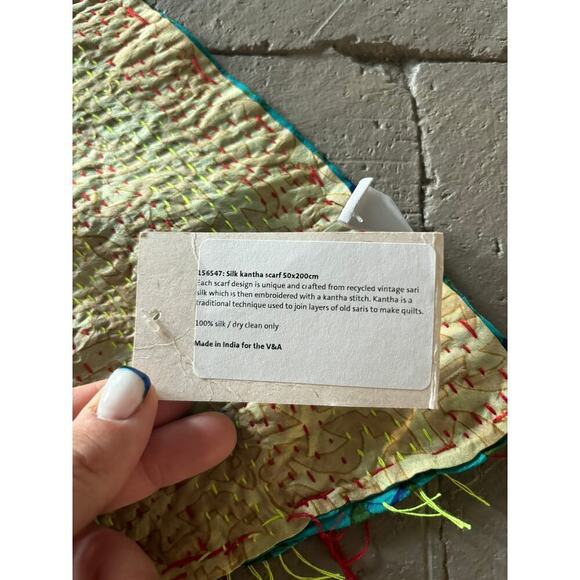 V&A Silk Kantha Scarf Wrap Green NWT - Picture 3 of 6